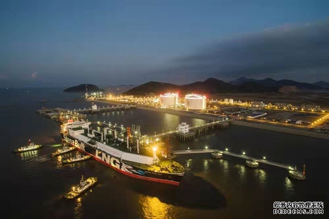21专访丨中欧-毕盛金融市场研究中心主任王任轩:万亿AI基建会否引爆金融危机?